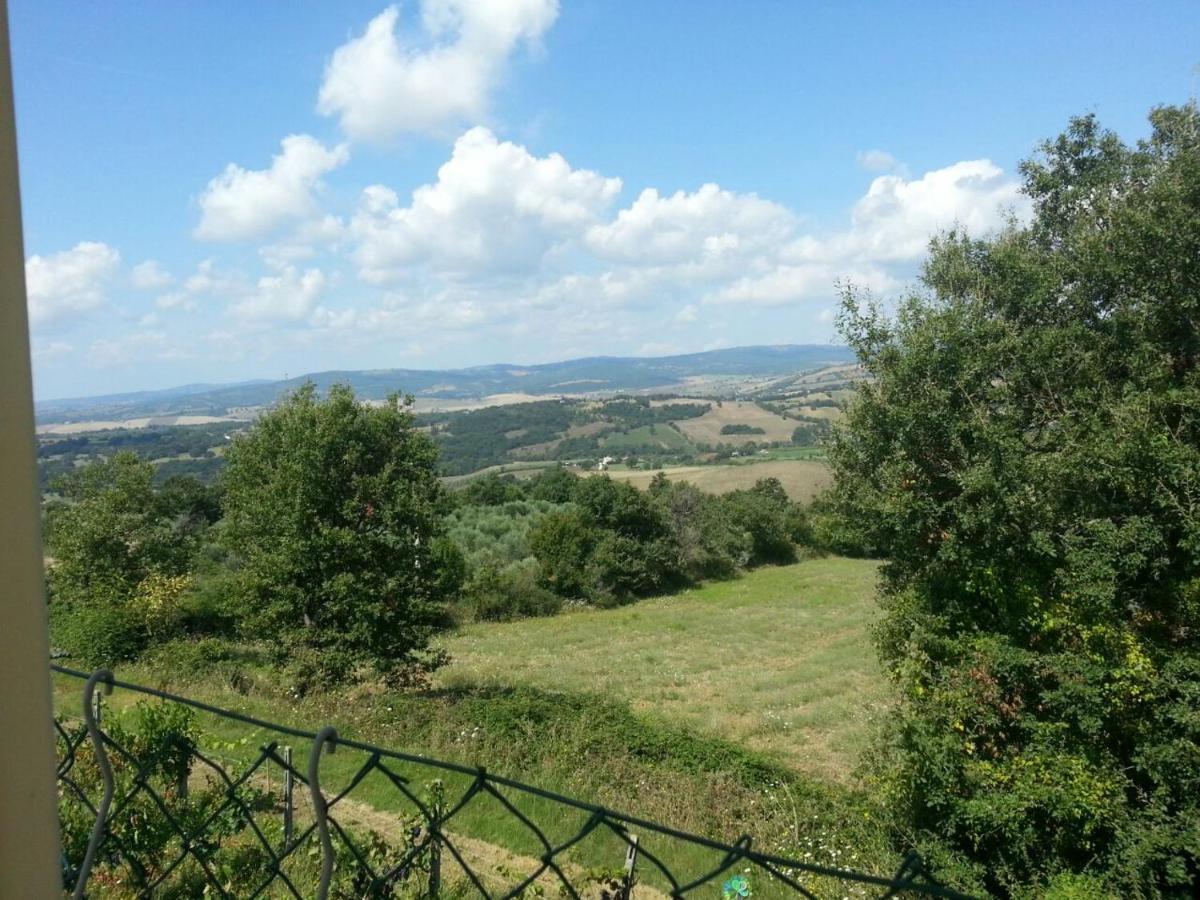Il Poggio Da Leo Lägenhet Capanne Exteriör bild